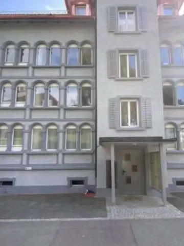 Gebäudefassade nach der Renovation